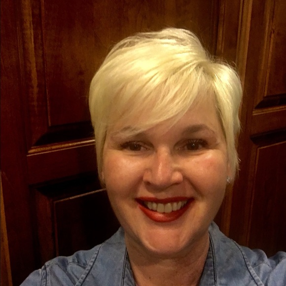 Meet your Posher, Sydney