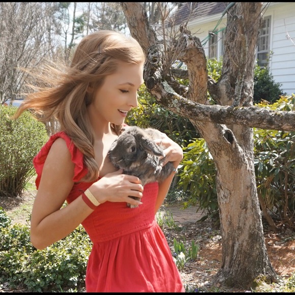 Meet your Posher, Rebekah - Picture 2 of 2