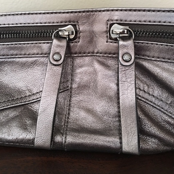 Authentic Andrew Marc leather gunmetal clutch - Picture 2 of 4