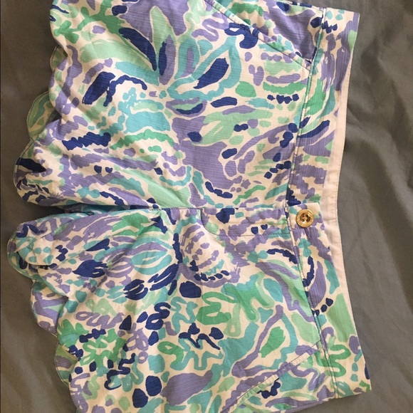 Lilly Pulitzer buttercup shorts