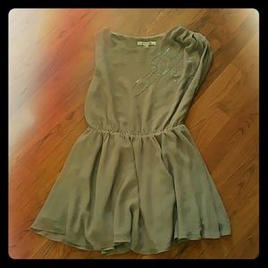 Forever 21 Chiffon Dressy Top