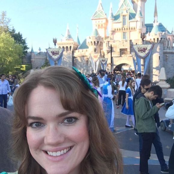 Meet your Posher, Beth - Picture 1 of 1