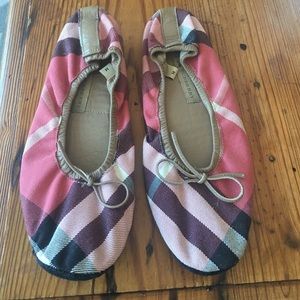Burberry slippers