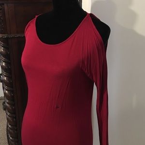 Express shoulder Peep blouse.