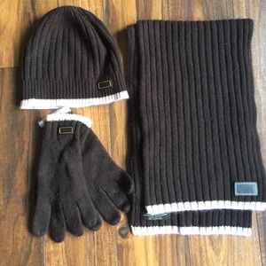 Coach hat, scarf and glove set