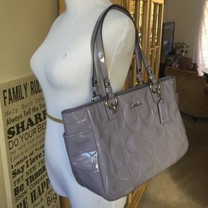 Lavender Coach Cowhide Leather Shoulder Bag