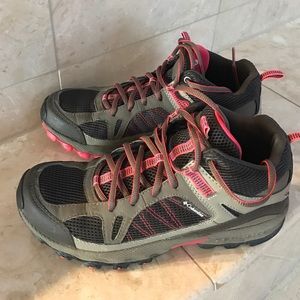 Columbia shoes Switchback Women's hiking boots 9.5