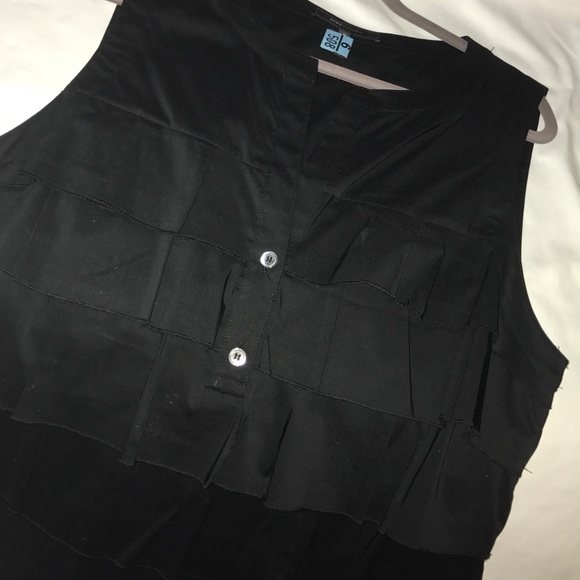 BCBG ruffles dress - Picture 2 of 4