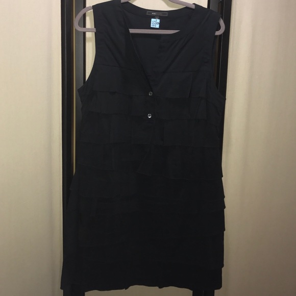 BCBG ruffles dress - Picture 3 of 4