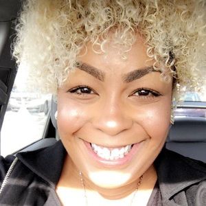 Meet your Posher, Kendra