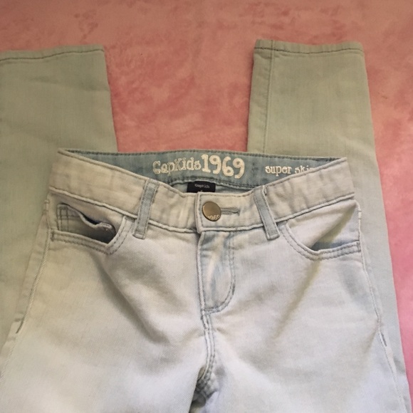 Like new Gap Kids Super Skinny jeans!