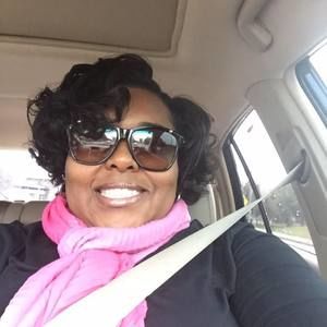Meet your Posher, Cynthia