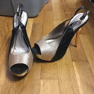 GOLD SPARKLING HEEL PLATFORMS