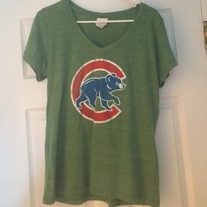 Green Cubs tee