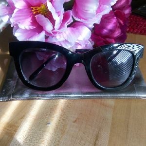 Cat eye sunglass