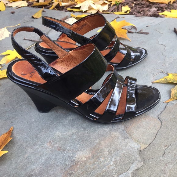 Sofft Shoes - Black patent leather heels