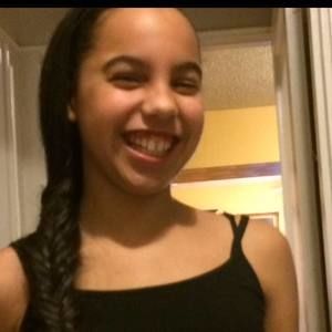 Meet your Posher, Aida