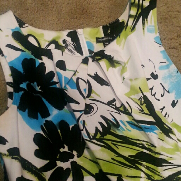 Dress - Picture 2 of 5