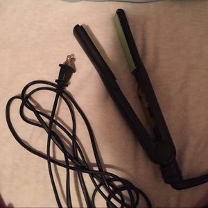 Paul Mitchell flat iron