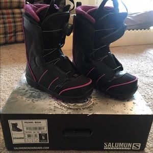 W's salomon Pearl Boa size 5