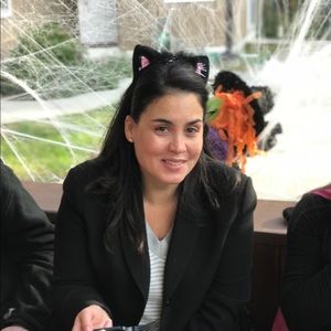 Meet your Posher, Jasmine