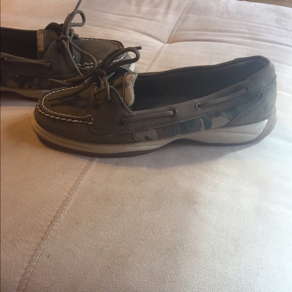 Camo Sperry's