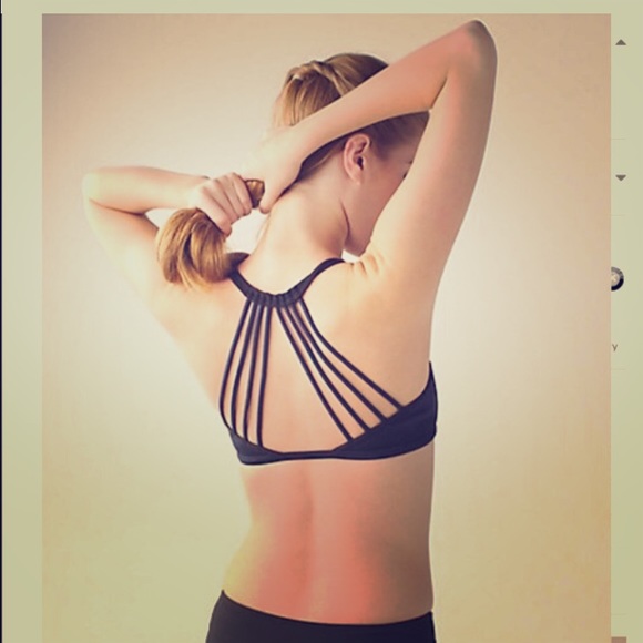 Lululemon lighten up sports bra
