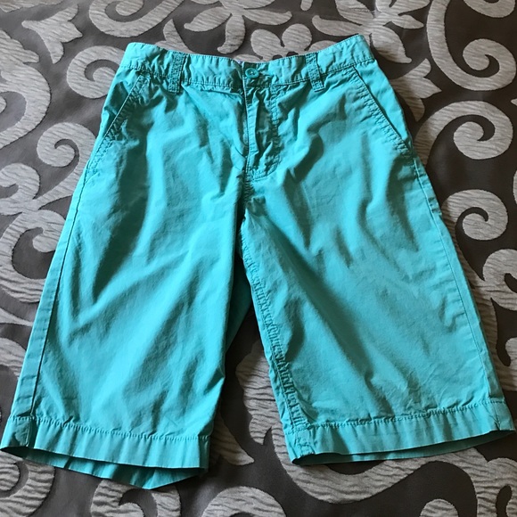 Old Navy boys twill shorts in size 10