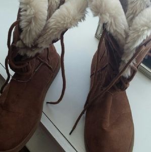 Women's Old Navy Lace up Beige Boots Size 9