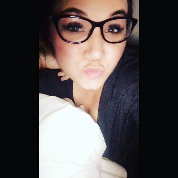 Meet your Posher, Carlyn - Picture 1 of 1