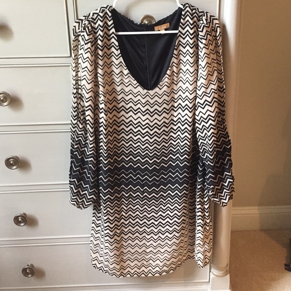 Chevron print dress - Picture 3 of 3