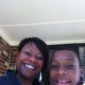 Meet your Posher, Yvette