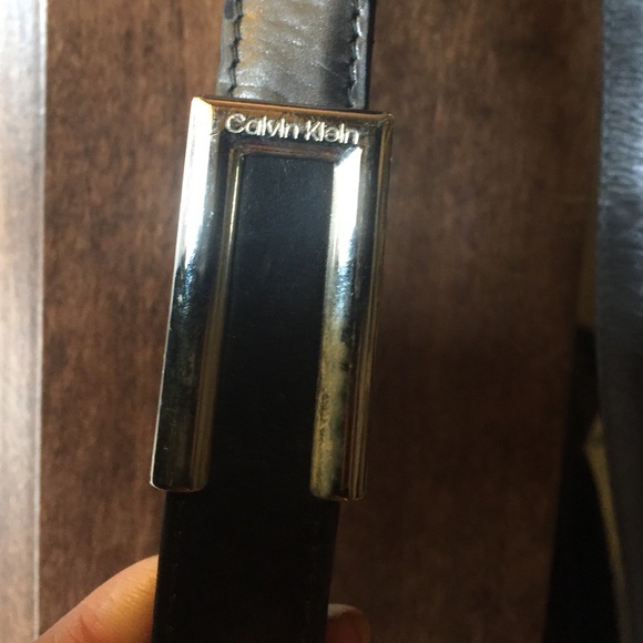 100% Calvin Klein leather crossbody (SOLD) - Picture 3 of 4