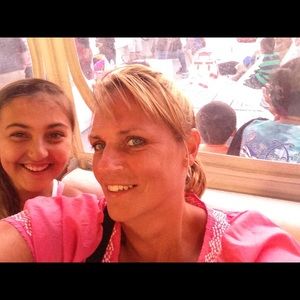 Meet your Posher, Sherry