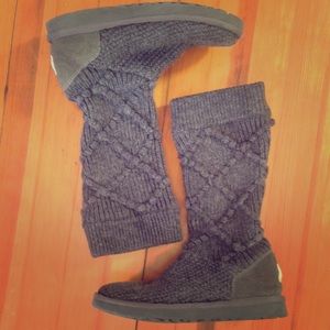 Grey sweater Uggs