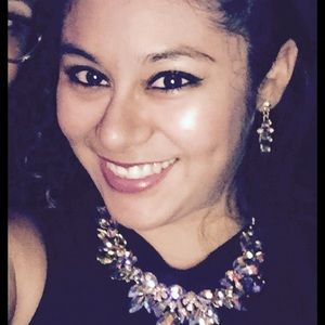 Meet your Posher, Liana