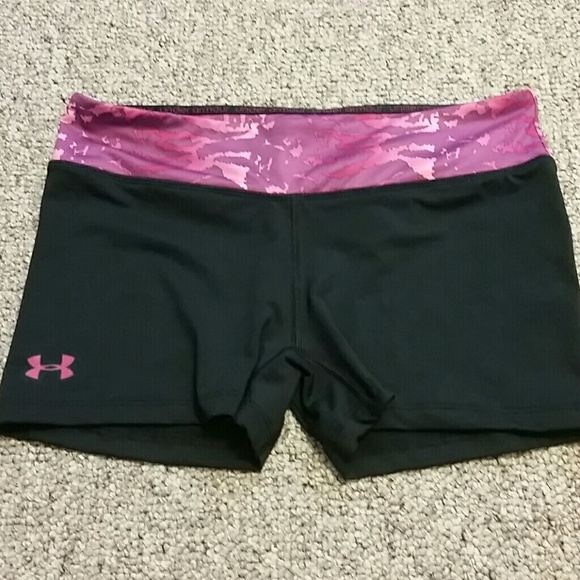 Ladies UA Hot Shot Heat gear Shorty