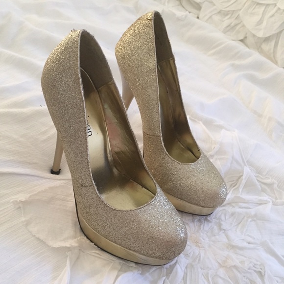 Gold glitter pumps - Picture 2 of 3