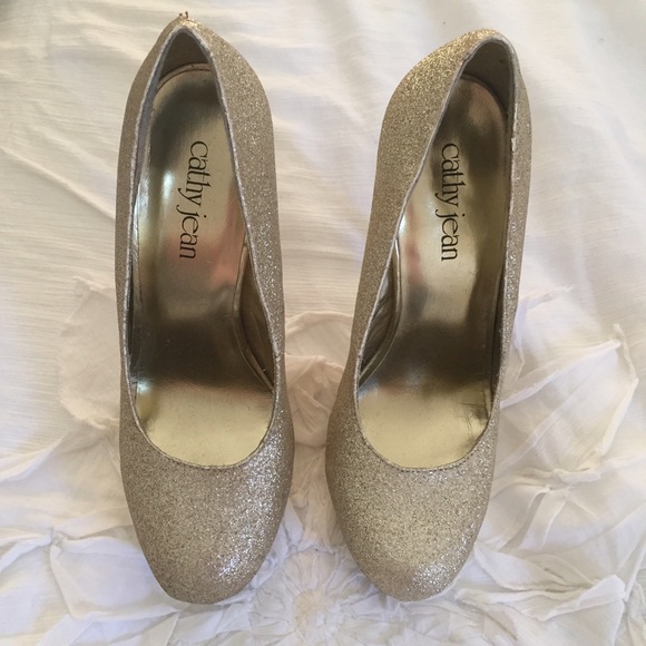 Gold glitter pumps - Picture 3 of 3
