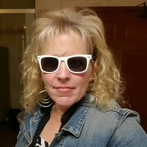 Meet your Posher, Teresa