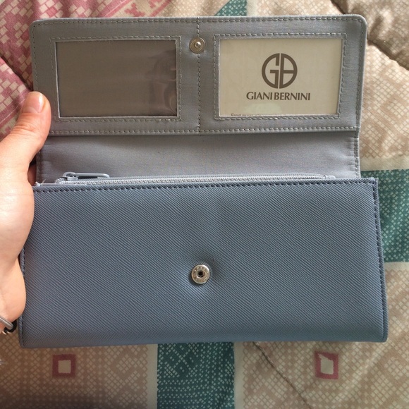 Wallet - Picture 2 of 4