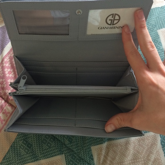 Wallet - Picture 3 of 4