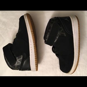 Black Air Jordan Flight 1's 7c