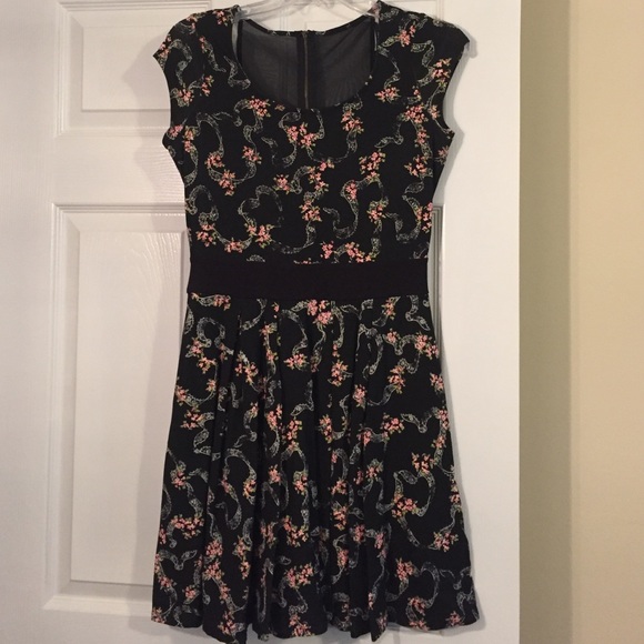 Guess dress black with pink flower vine