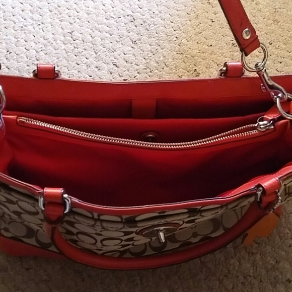 Coach bag with laptop compartment - Picture 2 of 4