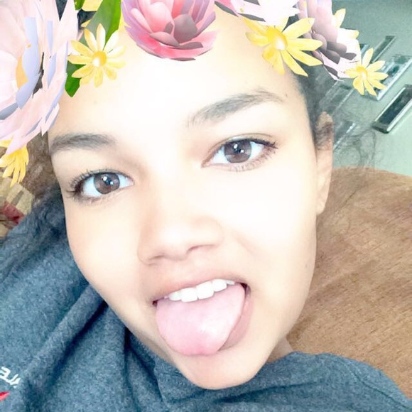 Meet your Posher, Mikayla - Picture 1 of 1