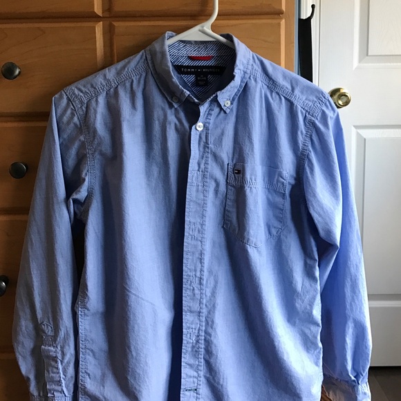 Tommy Hilfiger boys dress  shirt   Size 12/14.