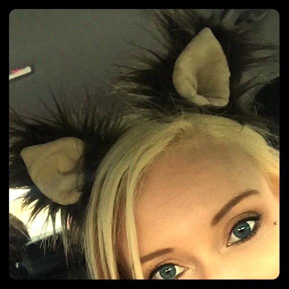 EUC Ginger NerdGirl, New-2-Poshmark. Hi! - Picture 5 of 16