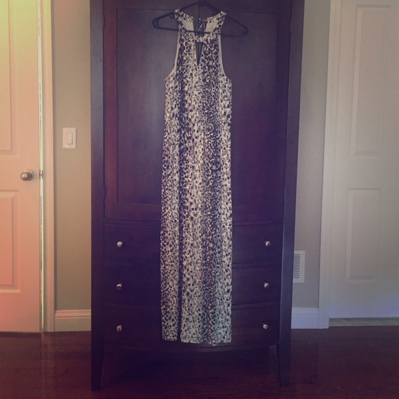 Banana Republic Dresses & Skirts - Banana Republic printed maxi dress