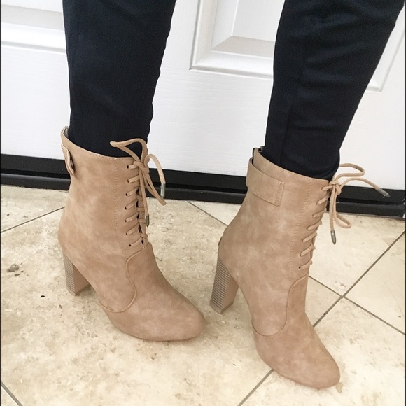 •LAST PAIR• Beige short boots💕 - Picture 4 of 4